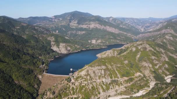Vista Aérea Incrível Reservatório Borovitsa Rhodope Mountains Bulgária — Vídeo de Stock