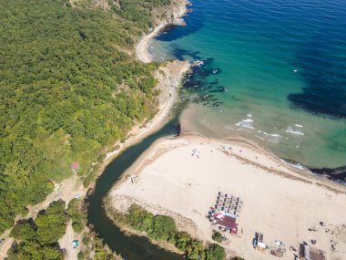 Bulgaristan 'ın Burgaz Bölgesi' nin Rezovo kasabası yakınlarındaki Silistar plajının hava manzarası