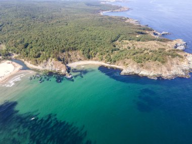 Bulgaristan 'ın Burgaz Bölgesi' nin Rezovo kasabası yakınlarındaki Silistar plajının hava manzarası