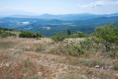 Rudina Dağı, Pernik Bölgesi, Bulgaristan 'ın İnanılmaz Yaz Manzarası