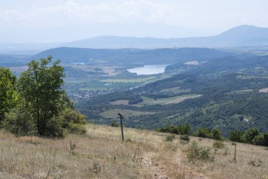 Rudina Dağı, Pernik Bölgesi, Bulgaristan 'ın İnanılmaz Yaz Manzarası
