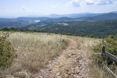 Rudina Dağı, Pernik Bölgesi, Bulgaristan 'ın İnanılmaz Yaz Manzarası