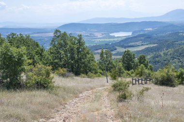 Rudina Dağı, Pernik Bölgesi, Bulgaristan 'ın İnanılmaz Yaz Manzarası