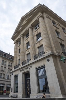 LAUSANNE, SWitzERLAND - 18 Haziran 2023: Tipik Lozan şehri, Vaud Kantonu, İsviçre