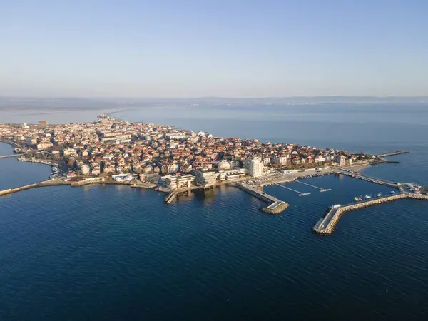 Bulgaristan 'ın Burgaz Bölgesi' nin Pomorie kentinin İnanılmaz Hava Gündoğumu manzaralı kasabası