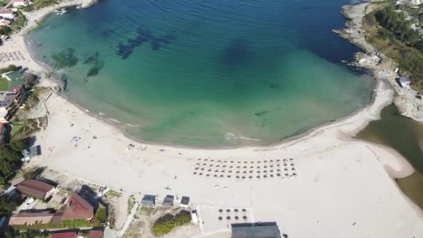 ブルガリア ブルガリア Arapyaビーチ近くの黒海沿岸の空中ビュー — ストック動画