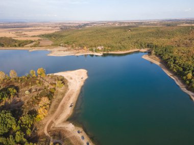 Bulgaristan 'ın Filibe Bölgesi' nin Asenovgrad kenti yakınlarındaki Kırk Yay Baraj Havzası manzarası