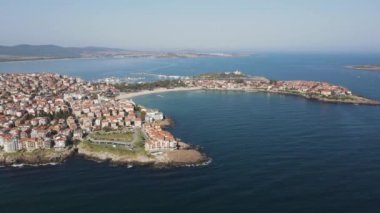 Bulgaristan 'ın Burgaz Bölgesi Sozopol ve Harmanite Plajı' nın hava manzarası