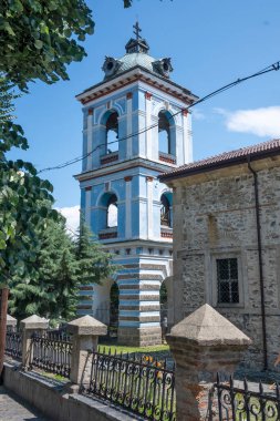 KARLOVO, BULGARIA - 7 Haziran 2023: Bulgaristan 'ın Filibe Bölgesi' nin Eski Karlovo kentindeki Tipik Bina