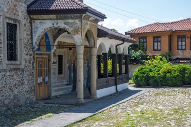 KARLOVO, BULGARIA - 7 Haziran 2023: Bulgaristan 'ın Filibe Bölgesi' nin Eski Karlovo kentindeki Tipik Bina
