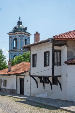 KARLOVO, BULGARIA - 7 Haziran 2023: Bulgaristan 'ın Filibe Bölgesi' nin Eski Karlovo kentindeki Tipik Bina