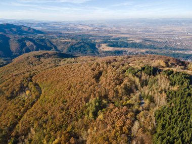 Bulgaristan 'ın Vitosha Dağı' nın şaşırtıcı sonbahar manzarası