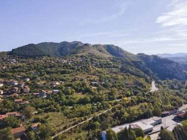 Bulgaristan 'ın Balkan Dağları yakınlarındaki Iskar boğazının şaşırtıcı hava manzarası