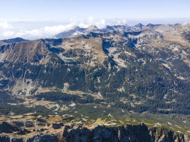 Polezhan zirvesi, Pirin Dağı, Bulgaristan etrafındaki şaşırtıcı hava manzarası