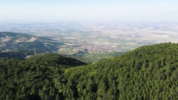 Bulgaristan Filibe Bölgesi Yavrovo Köyü Yakınlarındaki Rodopes Dağı Nın Hava — Stok video