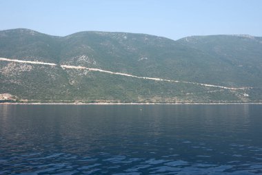 Lefkada, Cephalonia, Ithaca ve Meganisi adaları arasında İyon Denizi 'nin İnanılmaz Denizi