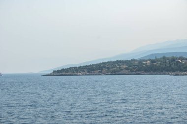 Lefkada, Cephalonia, Ithaca ve Meganisi adaları arasında İyon Denizi 'nin İnanılmaz Denizi