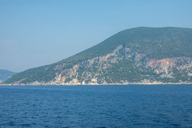 Lefkada, Cephalonia, Ithaca ve Meganisi adaları arasında İyon Denizi 'nin İnanılmaz Denizi