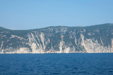 Lefkada, Cephalonia, Ithaca ve Meganisi adaları arasında İyon Denizi 'nin İnanılmaz Denizi
