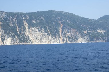 Lefkada, Cephalonia, Ithaca ve Meganisi adaları arasında İyon Denizi 'nin İnanılmaz Denizi