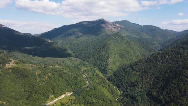 保加利亚斯韦斯特尼克峰附近皮林山惊人的空中景观 — 图库视频影像