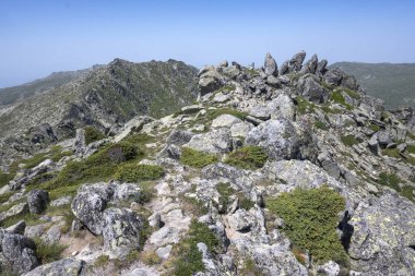 Bulgaristan 'ın Kalin zirvesi yakınlarındaki Rila Dağı' nın İnanılmaz Yaz Manzarası