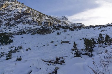 Bulgaristan 'ın Malyovitsa zirvesi yakınlarındaki Rila Dağı' nın şaşırtıcı kış manzarası