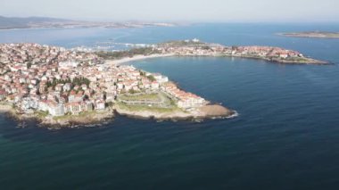 Bulgaristan 'ın Burgaz Bölgesi Sozopol ve Harmanite Plajı' nın hava manzarası