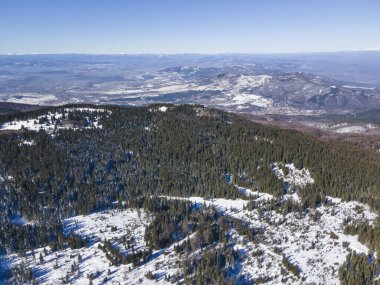 Vitosha Dağı 'nın hava kışı manzarası, Sofya Şehri, Bulgaristan