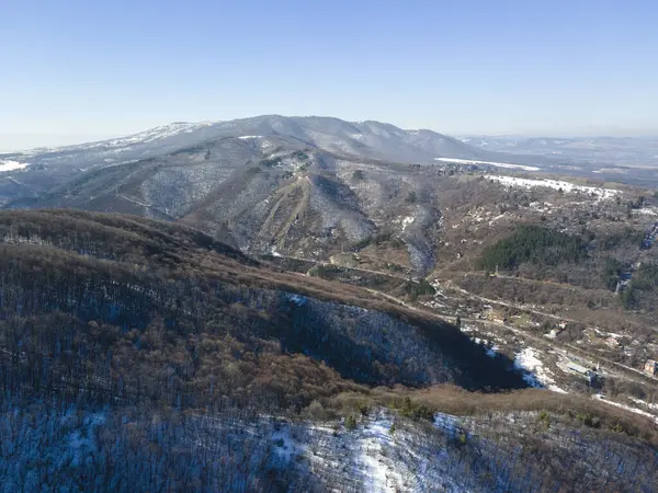 Vitosha Dağı 'nın hava kışı manzarası, Sofya Şehri, Bulgaristan