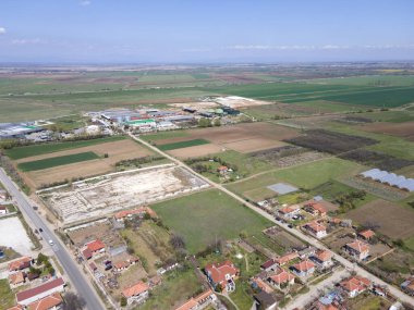 Bulgaristan 'ın Filibe Bölgesi' nin Tsalapitsa köyü yakınlarındaki Yukarı Trakya Ovası 'nın hava manzarası