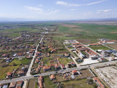 Bulgaristan 'ın Filibe Bölgesi' nin Tsalapitsa köyü yakınlarındaki Yukarı Trakya Ovası 'nın hava manzarası