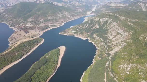 保加利亚Kardzhali水库和Arda河蜿蜒的惊人空中景观 — 图库视频影像