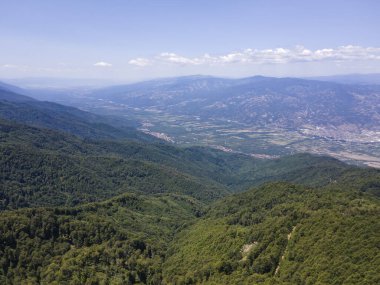 Bulgaristan 'ın Blagoevgrad bölgesindeki Belasitsa Dağı' nın şaşırtıcı hava manzarası