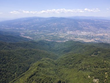 Bulgaristan 'ın Blagoevgrad bölgesindeki Belasitsa Dağı' nın şaşırtıcı hava manzarası