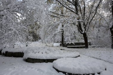 Bulgaristan 'ın Sofya kentindeki South Park' ın şaşırtıcı kış manzarası