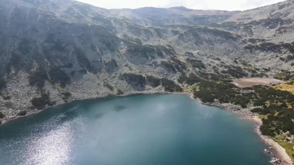 Increíble Vista Aérea Del Apestoso Lago Lago Smradlivoto Montaña Rila — Vídeo de stock