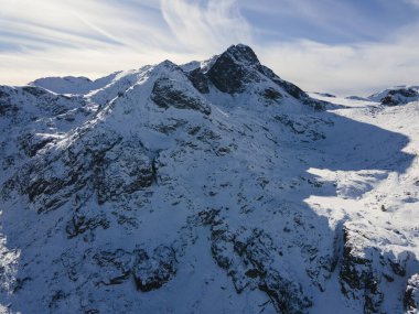 Bulgaristan 'ın Malyovitsa zirvesi yakınlarındaki Rila Dağı' nın şaşırtıcı kış manzarası