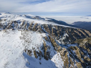 Bulgaristan 'ın Malyovitsa zirvesi yakınlarındaki Rila Dağı' nın şaşırtıcı kış manzarası
