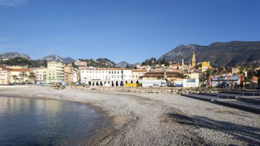 MENTON, FRANCE - 27 Ocak 2024: Menton, Provence Alpes-Cote d 'Azur, Fransa' nın panoramik manzarası