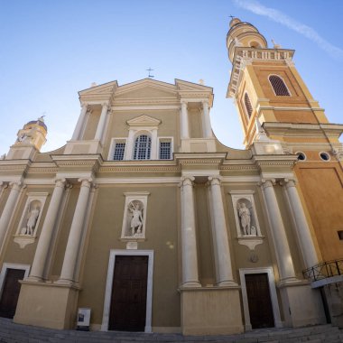 MENTON, FRANCE - 27 Ocak 2024: Menton, Provence Alpes-Cote d 'Azur, Fransa' nın panoramik manzarası
