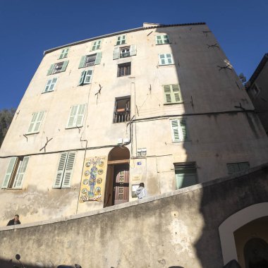 MENTON, FRANCE - 27 Ocak 2024: Menton, Provence Alpes-Cote d 'Azur, Fransa' nın panoramik manzarası