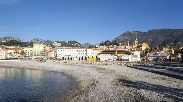 MENTON, FRANCE - 27 Ocak 2024: Menton, Provence Alpes-Cote d 'Azur, Fransa' nın panoramik manzarası