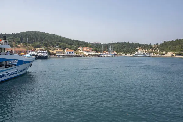 FISKARDO, GREECE - 24 AĞUSTOS 2023: Fiskardo, Cephalonia, İyon Adaları Panoraması, Yunanistan