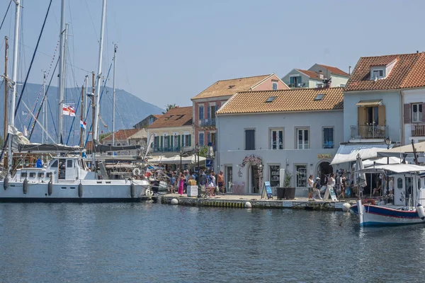 FISKARDO, GREECE - 24 AĞUSTOS 2023: Fiskardo, Cephalonia, İyon Adaları Panoraması, Yunanistan