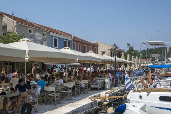 FISKARDO, GREECE - 24 AĞUSTOS 2023: Fiskardo, Cephalonia, İyon Adaları Panoraması, Yunanistan