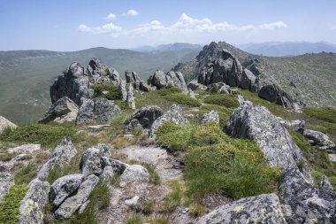 Bulgaristan 'ın Kalin zirvesi yakınlarındaki Rila Dağı' nın İnanılmaz Yaz Manzarası