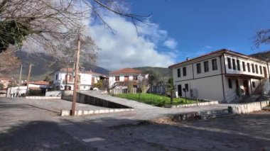 Kavala, Doğu Makedonya ve Yunanistan 'ın Trakya kenti yakınlarındaki Moustheni köyündeki eski ev