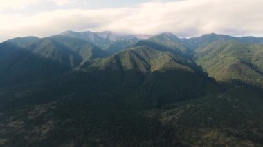 Bulgaristan 'ın Bansko kenti yakınlarındaki Pirin Dağı' nın şaşırtıcı hava manzarası