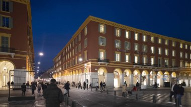 GÜZEL, FRANCE - 25 HAZİRAN 2024: Fransa 'nın Nice, Provence Alpes-Cote d' Azur kentinin günbatımı manzarası